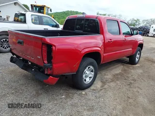2021 Toyota Tacoma SR z VIN 3TMCZ5AN6MM444433, wystawiony jako IAAI lot #42260193 z przebiegiem 47 351 mil mil oraz . Historia ofert i sprzedaży dostępna na DreamBid. Obrazek 4.