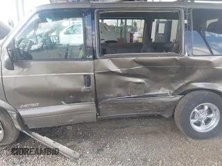 1999 Chevrolet Astro z VIN 1GNDM19W6XB162935, wystawiony jako IAAI lot #42230563 z przebiegiem 317 204 mil mil oraz . Historia ofert i sprzedaży dostępna na DreamBid. Obrazek 6.