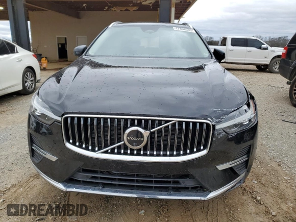 2023 Volvo XC60 Plus Bright Theme with VIN YV4L12RN4P1203706, listed as a Copart auction lot 47868035 with 360 mi miles and Salvage Title. Bid and sale history available at carsss.com. Image 5.