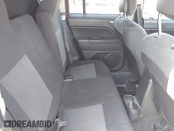 2017 Jeep Patriot Sport with VIN 1C4NJPBA4HD169654, listed as a IAAI auction lot 41757079 with 92,917 mi miles. Bid and sale history available at carsss.com. Image 8.