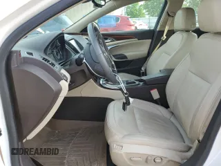 2017 Buick Regal Premium II z VIN 2G4GR5GX0H9133102, wystawiony jako Copart lot #55053435 z przebiegiem 29 980 mil mil oraz Szkoda całkowita • Salvage title. Historia ofert i sprzedaży dostępna na DreamBid. Obrazek 7.