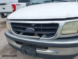 2002 Ford F-150 XL with VIN 1FTRX07262KB49014, listed as a IAAI auction lot 41518904 with 1 mi miles. Bid and sale history available at carsss.com. Image 6.