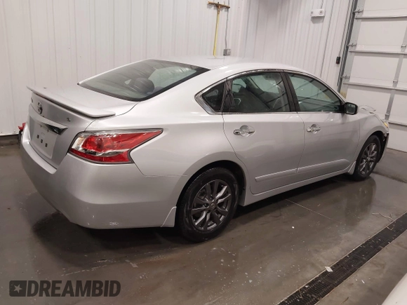 2015 Nissan Altima SV z VIN 1N4AL3APXFC453323, wystawiony jako IAAI lot #42096921 z przebiegiem 152 157 mil mil oraz . Historia ofert i sprzedaży dostępna na DreamBid. Obrazek 4.