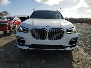 2020 BMW X5 sDrive40i with VIN 5UXCR4C05LLT18624, listed as a Copart auction lot 48844005 with 121,292 mi miles and Clean Title. Bid and sale history available at carsss.com. Image 5.