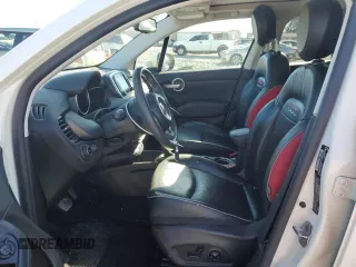 2016 FIAT 500X Trekking Plus z VIN ZFBCFYET9GP473798, wystawiony jako Copart lot #88646765 z przebiegiem 137 600 mil mil oraz Szkoda całkowita • Salvage title. Historia ofert i sprzedaży dostępna na DreamBid. Obrazek 7.