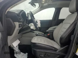 2024 Ford Escape Platinum with VIN 1FMCU9JAXRUB60241, listed as a Copart auction lot 42203275 with 5,907 mi miles and Non Repairable. Bid and sale history available at DreamBid. Image 7.