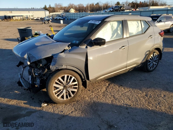 2023 Nissan Kicks SR with VIN 3N1CP5DVXPL541617, listed as a Copart auction lot 43158975 with 10,378 mi miles and Salvage Title. Bid and sale history available at carsss.com. Image 1.