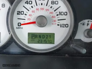 2007 Ford Escape Limited with VIN 1FMYU04127KA52766, listed as a IAAI auction lot 41835886 with 231,570 mi miles. Bid and sale history available at carsss.com. Image 15.