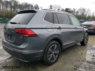 2018 Volkswagen Tiguan SEL with VIN 3VV3B7AX6JM121028, listed as a Copart auction lot 48476485 with 114,919 mi miles and Salvage Title. Bid and sale history available at carsss.com. Image 3.