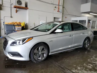 2016 Hyundai Sonata Hybrid Limited with VIN KMHE34L17GA025941, listed as a Copart auction lot 37367514 with 95,905 mi miles. Bid and sale history available at carsss.com. Image 1.