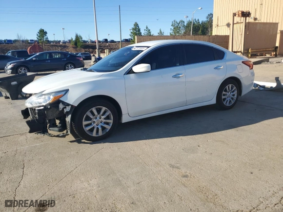 2018 Nissan Altima 2.5 S with VIN 1N4AL3AP0JC228272, listed as a Copart auction lot 47618685 with 141,709 mi miles and Salvage Title. Bid and sale history available at carsss.com. Image 1.