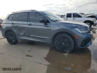 2022 Volkswagen Tiguan SE R-Line Black with VIN 3VVCB7AX1NM173057, listed as a Copart auction lot 42494035 with 36,168 mi miles and Salvage Title. Bid and sale history available at carsss.com. Image 4.