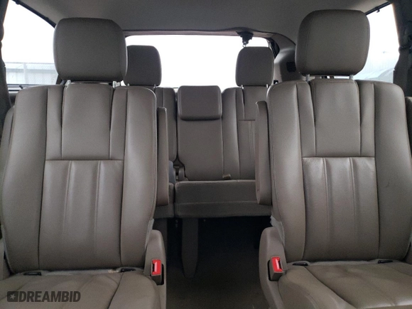 2015 Chrysler Town & Country Touring with VIN 2C4RC1BG7FR630191, listed as a Copart auction lot 86219654 with 147,380 mi miles and Clean Title. Bid and sale history available at carsss.com. Image 10.