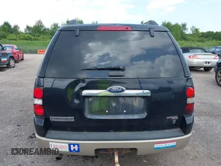 2006 Ford Explorer Eddie Bauer z VIN 1FMEU74806UA38750, wystawiony jako IAAI lot #42684165 z przebiegiem 140 550 mil mil oraz . Historia ofert i sprzedaży dostępna na DreamBid. Obrazek 16.