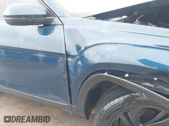 2023 Volkswagen Atlas SE с VIN 1V2WR2CA3PC507742, выставлен на аукционе IAAI как лот 41282782 с пробегом 26 052 миль миль и . История ставок и продаж доступна на DreamBid. Изображение 17.