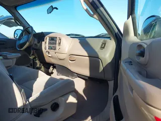 2001 Ford F-150 XL with VIN 1FTRX18L31NA75349, listed as a IAAI auction lot 40921255 with 165,872 mi miles. Bid and sale history available at carsss.com. Image 5.