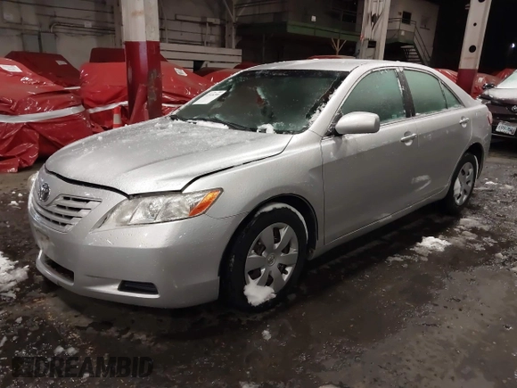 2009 Toyota Camry z VIN 4T1BE46KX9U352465, wystawiony jako IAAI lot #41518299 z przebiegiem 107 348 mil mil oraz . Historia ofert i sprzedaży dostępna na DreamBid. Obrazek 17.