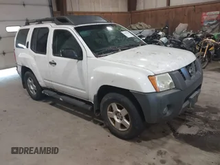 2007 Nissan Xterra SE z VIN 5N1AN08WX7C504137, wystawiony jako IAAI lot #42555326 z przebiegiem 176 908 mil mil oraz . Historia ofert i sprzedaży dostępna na DreamBid. Obrazek 1.
