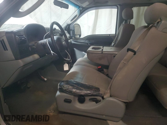 2007 Ford F-250 XL with VIN 1FTSX21P87EA38360, listed as a Copart auction lot 88650695 with 214,202 mi miles and Salvage Title. Bid and sale history available at DreamBid. Image 7.