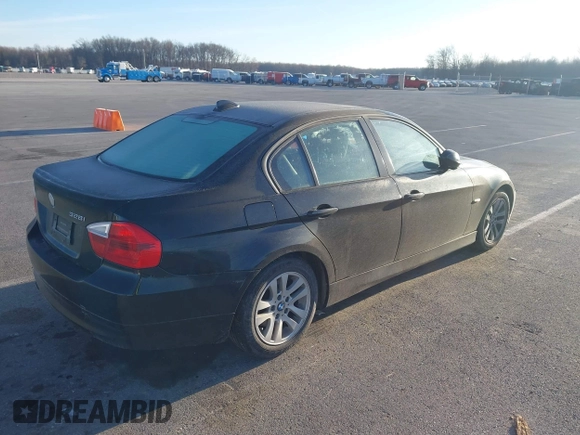 2007 BMW 3 Series 328i with VIN WBAVA33517KX71235, listed as a IAAI auction lot 41844096 with 202,111 mi miles and . Bid and sale history available at DreamBid. Image 4.