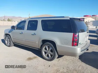 2010 GMC Yukon XL Denali with VIN 1GKUKMEF9AR193007, listed as a IAAI auction lot 41699599 with 201,440 mi miles. Bid and sale history available at carsss.com. Image 3.