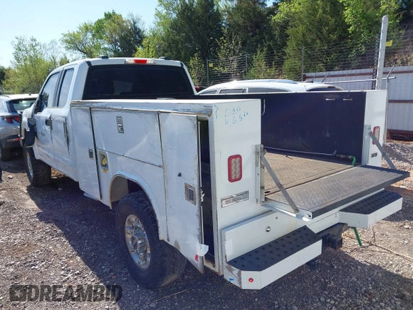 2022 Ford F-250 XL with VIN 1FD7X2B65NEC90975, listed as a IAAI auction lot 42009451 with 108,709 mi miles and . Bid and sale history available at DreamBid. Image 3.