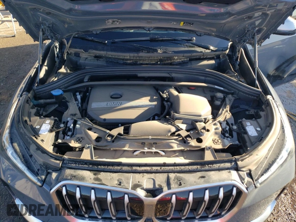 2024 BMW X1 xDrive28i with VIN WBX73EF00R5Z58004, listed as a Copart auction lot 49554055 with 4,053 mi miles and Salvage title. Bid and sale history available at DreamBid. Image 12.