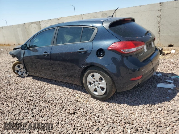2018 Kia Forte LX with VIN KNAFK5A81J5773924, listed as a Copart auction lot 70299094 with 114,137 mi miles and Salvage Title. Bid and sale history available at carsss.com. Image 2.