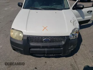 2004 Ford Escape XLS with VIN 1FMYU021X4DA07352, listed as a Copart auction lot 68909864 with 275,776 mi miles and Salvage Title. Bid and sale history available at carsss.com. Image 13.