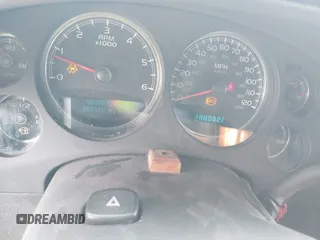 2007 Chevrolet Tahoe LT z VIN 1GNFC13027R112945, wystawiony jako IAAI lot #42178102 z przebiegiem 202 858 mil mil oraz . Historia ofert i sprzedaży dostępna na DreamBid. Obrazek 7.