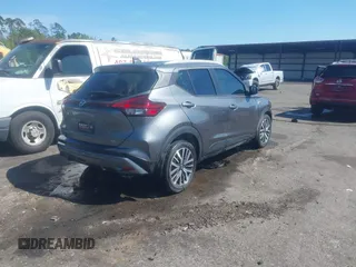 2021 Nissan Kicks SV with VIN 3N1CP5CV8ML527762, listed as a IAAI auction lot 41888315 with 39,724 mi miles. Bid and sale history available at carsss.com. Image 4.