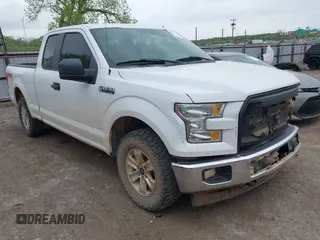 2017 Ford F-150 XL with VIN 1FTFX1EF0HFA09802, listed as a IAAI auction lot 42062781 with 124,279 mi miles. Bid and sale history available at carsss.com. Image 1.