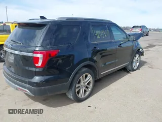 2017 Ford Explorer XLT z VIN 1FM5K7D88HGD91079, wystawiony jako IAAI lot #41843487 z przebiegiem 29 845 mil mil oraz . Historia ofert i sprzedaży dostępna na DreamBid. Obrazek 4.