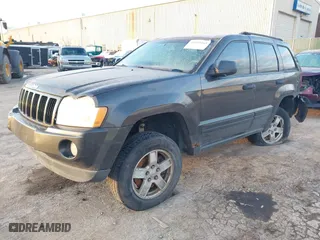 2006 Jeep Grand Cherokee Laredo with VIN 1J4GR48K06C163251, listed as a IAAI auction lot 41103169 with 186,346 mi miles. Bid and sale history available at carsss.com. Image 2.