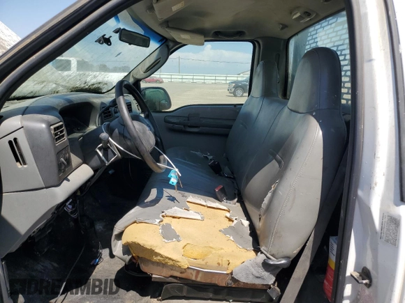2003 Ford F-350 with VIN 1FTWF32S33EC43270, listed as a Copart auction lot 58818025 with 303,533 mi miles and Clean title. Bid and sale history available at DreamBid. Image 7.
