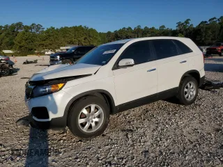2012 Kia Sorento LX z VIN 5XYKT3A18CG300473, wystawiony jako Copart lot #73022864 z przebiegiem 46 951 mil mil oraz Czysty tytuł • Clean title. Historia ofert i sprzedaży dostępna na DreamBid. Obrazek 1.