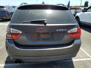 2008 BMW 3 Series 328xi z VIN WBAVT73598FZ38078, wystawiony jako Copart lot #56104865 z przebiegiem 100 979 mil mil oraz Szkoda całkowita • Salvage title. Historia ofert i sprzedaży dostępna na DreamBid. Obrazek 6.