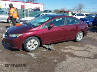 2013 Honda Civic LX z VIN 19XFB2F56DE014582, wystawiony jako IAAI lot #41981527 z przebiegiem Nie podano mil oraz . Historia ofert i sprzedaży dostępna na DreamBid. Obrazek 2.