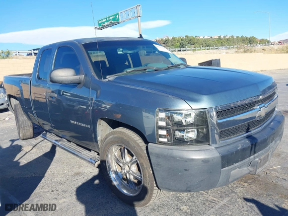 2007 Chevrolet Silverado 1500 Work Truck with VIN 1GCEC19C77Z503305, listed as a IAAI auction lot 41253453 with 160,392 mi miles. Bid and sale history available at carsss.com. Image 1.