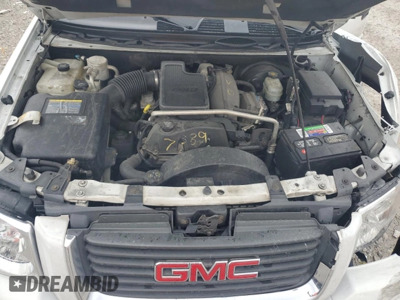 2005 GMC Envoy SLE with VIN 1GKDT13S252165382, listed as a Copart auction lot 62449393 with 199,563 mi miles and Non Repairable. Bid and sale history available at carsss.com. Image 12.
