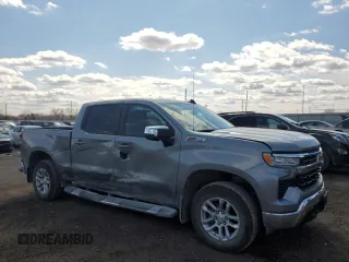 2024 Chevrolet Silverado 1500 LT with VIN 1GCUDDE87RZ254406, listed as a Copart auction lot 50226875 with 6,437 mi miles and Salvage Title. Bid and sale history available at carsss.com. Image 4.