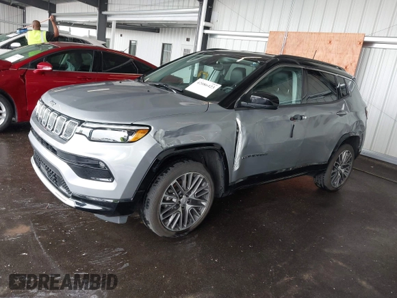 2022 Jeep Compass Limited with VIN 3C4NJDCB0NT168545, listed as a IAAI auction lot 42086423 with 21,647 mi miles and . Bid and sale history available at DreamBid. Image 18.