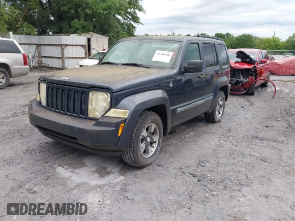 2008 Jeep Liberty Sport z VIN 1J8GN28K78W230816, wystawiony jako IAAI lot #42386840 z przebiegiem 113 004 mil mil oraz . Historia ofert i sprzedaży dostępna na DreamBid. Obrazek 2.