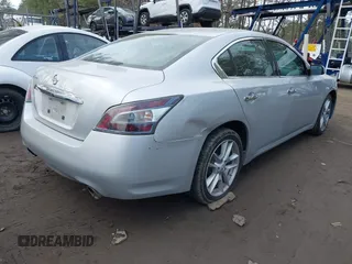 2014 Nissan Maxima SV with VIN 1N4AA5AP4EC499777, listed as a IAAI auction lot 41469597 with 191,125 mi miles and . Bid and sale history available at DreamBid. Image 4.