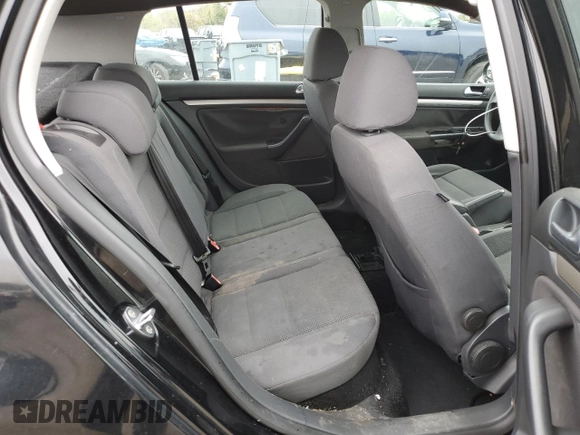 2008 Volkswagen Rabbit S с VIN WVWDB71K68W015244, выставлен на аукционе Copart как лот 52743215 с пробегом 141 946 миль миль и Списание • Salvage title. История ставок и продаж доступна на DreamBid. Изображение 10.