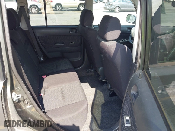 2005 Scion xB z VIN JTLKT334550203106, wystawiony jako IAAI lot #42281474 z przebiegiem 172 467 mil mil oraz . Historia ofert i sprzedaży dostępna na DreamBid. Obrazek 8.