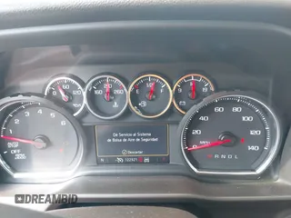 2021 Chevrolet Silverado 1500 LT z VIN 1GCUYDED4MZ240179, wystawiony jako IAAI lot #42151611 z przebiegiem 122 521 mil mil oraz . Historia ofert i sprzedaży dostępna na DreamBid. Obrazek 7.