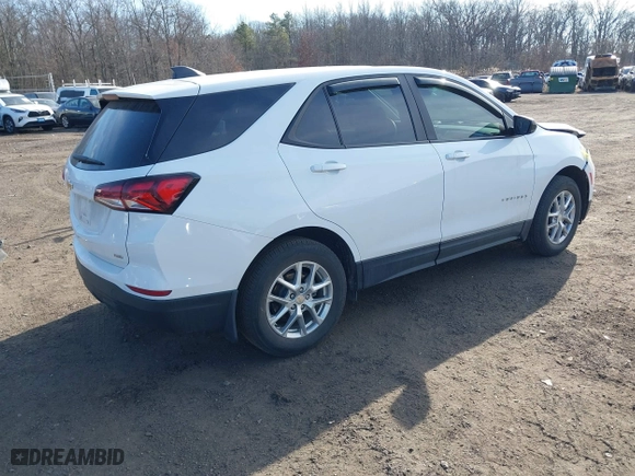 2022 Chevrolet Equinox LS with VIN 3GNAXSEV6NS219973, listed as a IAAI auction lot 41646434 with 22,266 mi miles. Bid and sale history available at carsss.com. Image 4.