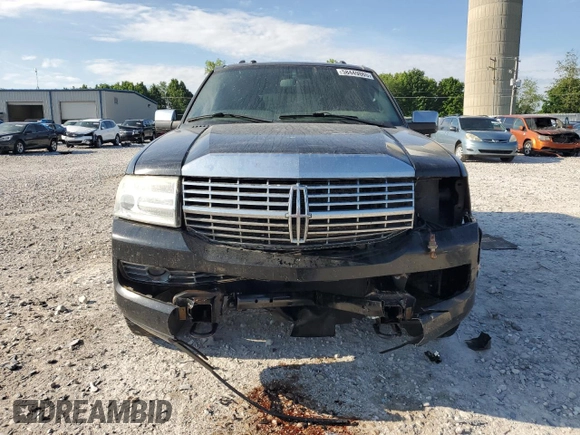 2008 Lincoln Navigator z VIN 5LMFU28598LJ01647, wystawiony jako Copart lot #58449865 z przebiegiem 171 060 mil mil oraz Czysty tytuł • Clean title. Historia ofert i sprzedaży dostępna na DreamBid. Obrazek 5.