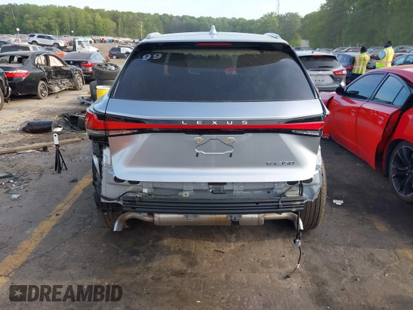 2024 Lexus RX 350 z VIN 2T2BAMBA4RC050076, wystawiony jako IAAI lot #42056995 z przebiegiem 3923 mil mil oraz . Historia ofert i sprzedaży dostępna na DreamBid. Obrazek 6.